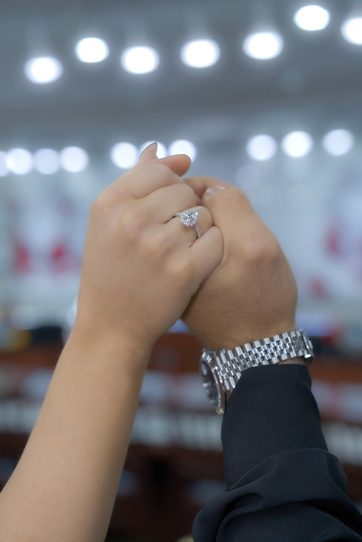 18kt White Gold 1.75 CTW Pear Halo Engagement Ring 5,5.5,6,6.5,7,7.5,8