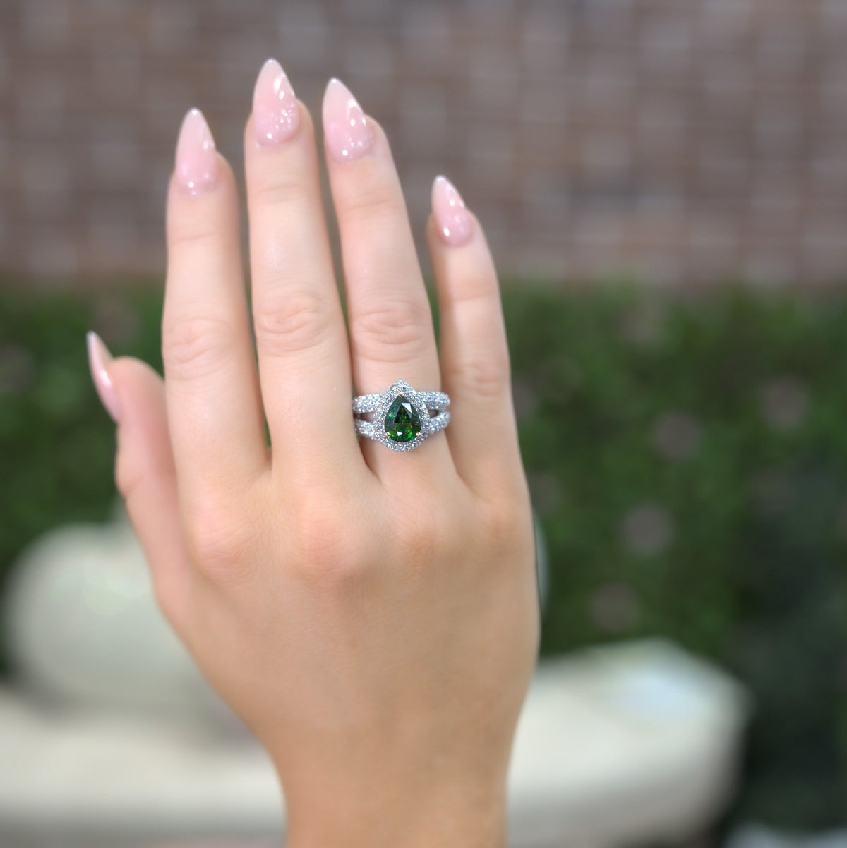 JULEVE 18KT WHITE GOLD CHROME TOURMALINE AND DIAMOND RING 5,5.5,6,6.5,7,7.5,8