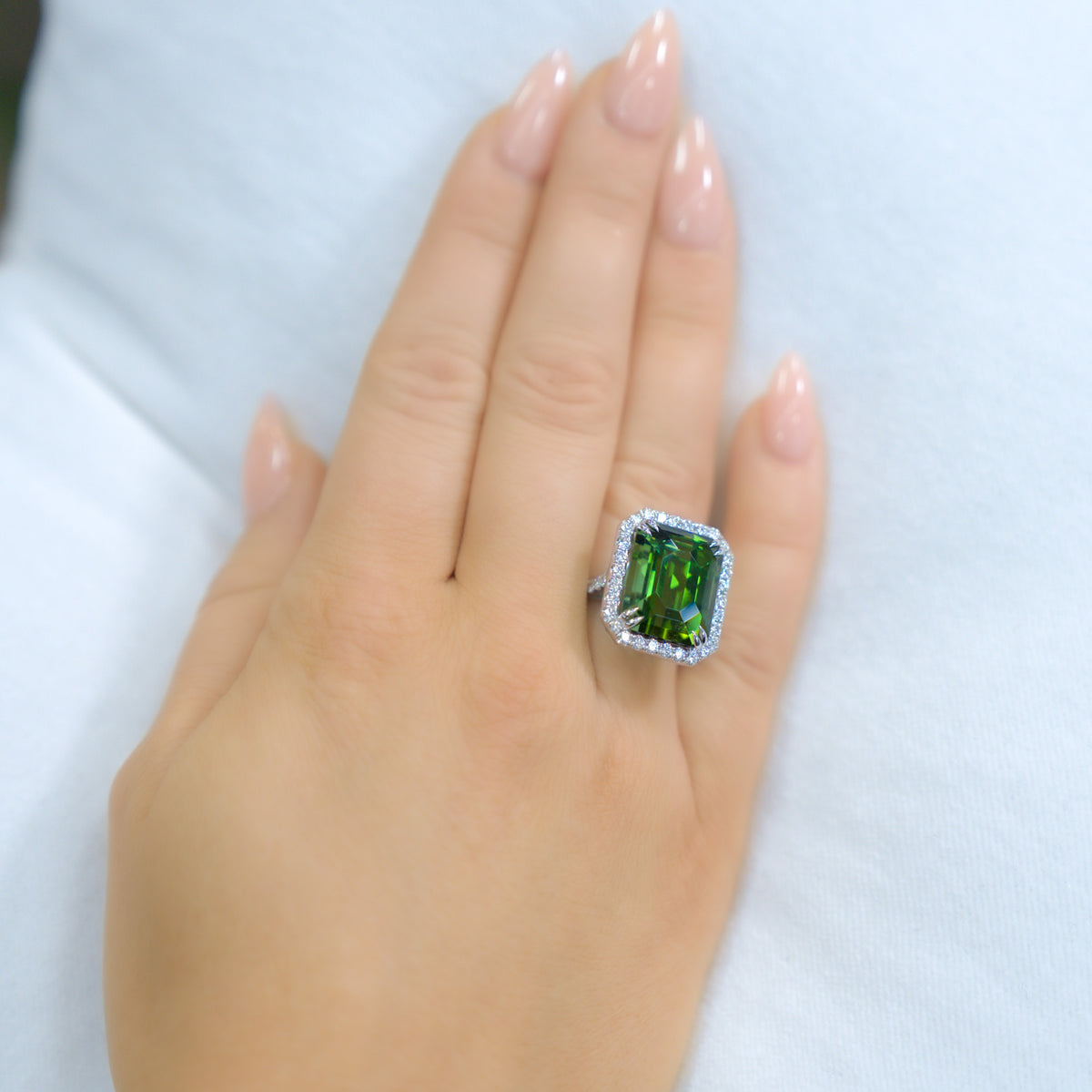 JULEVE 18KT WHITE GOLD 17.49 CT TOURMALINE & 1.18 CTW DIAMOND HALO RING 6,6.5,7