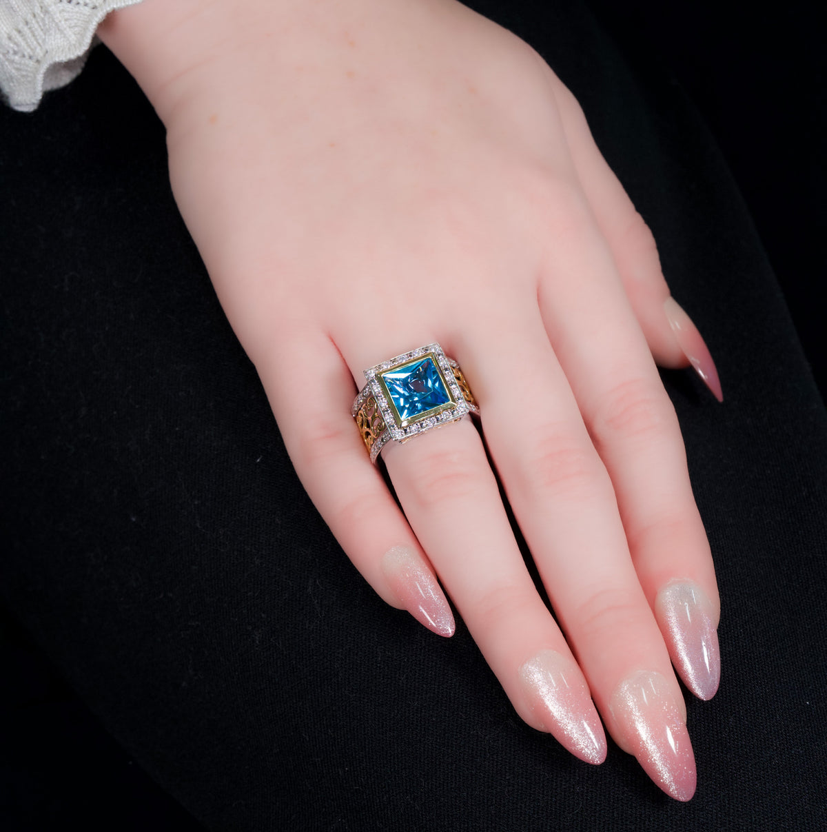 14KT GOLD PRINCESS CUT GEMSTONE & DIAMOND HALO RING Amethyst / 7.5,Amethyst / 7,Amethyst / 6.5,Amethyst / 6,Amethyst / 5.5,Topaz / 7.5,Topaz / 7,Topaz / 6.5,Topaz / 6,Topaz / 5.5