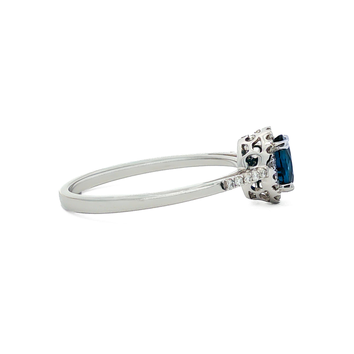 14kt White Gold 0.51 ct Oval Sapphire & 0.11 ctw Round Brilliant Diamond Oval Halo Ring 7