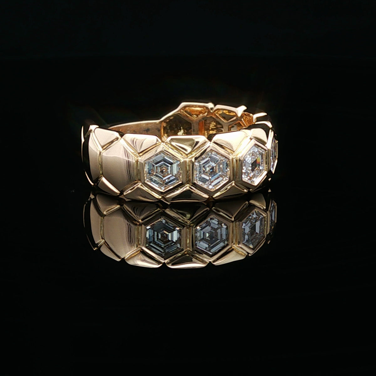 14kt Yellow Gold 1.01 ctw Hexagon Cut Diamond 5 Stone Bezel Set in Hexagon Pattern Band 5,5.5,6,6.5,7,7.5,8