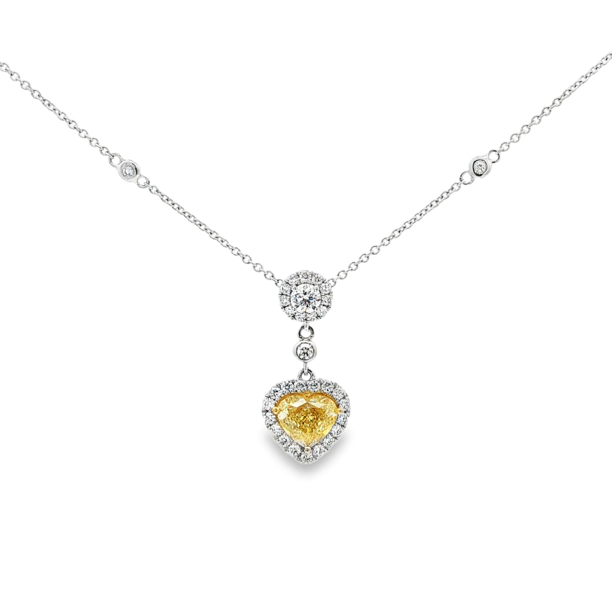 Juleve 18kt White Gold 1.58 ct Fancy Yellow Heart Shape Diamond Halo Necklace