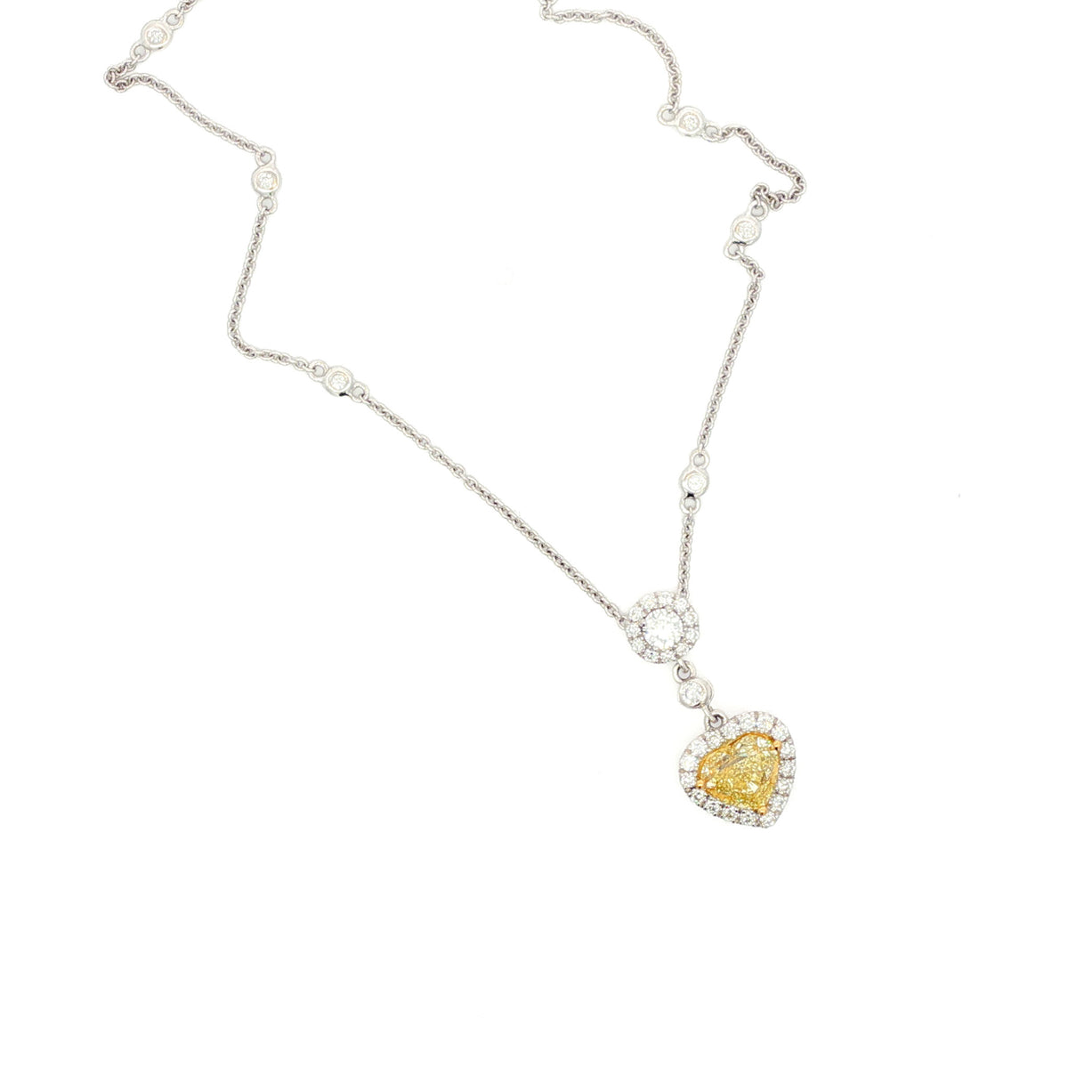 Juleve 18kt White Gold 1.58 ct Fancy Yellow Heart Shape Diamond Halo Necklace