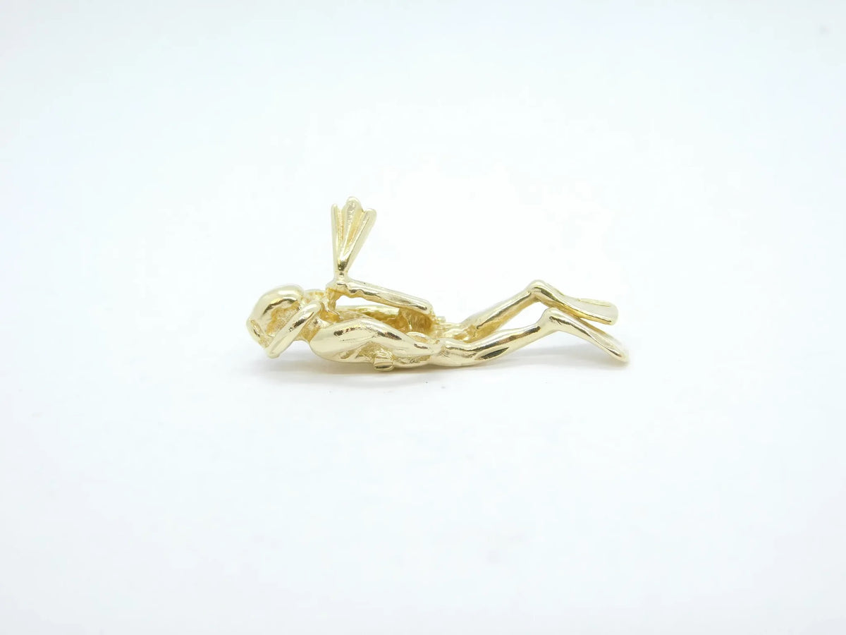 14kt Yellow Gold Scuba Diver Charm / Pendant