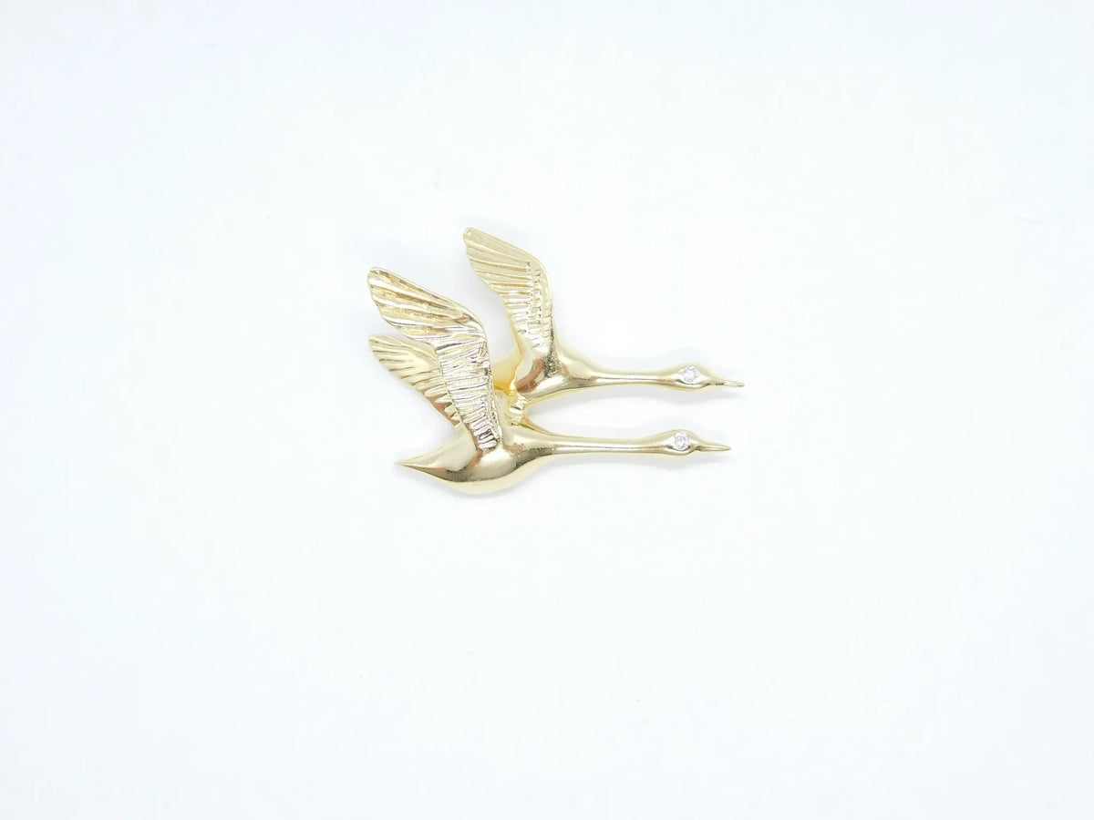 14kt Yellow Gold Pair of Flying Cranes with Diamond Eyes