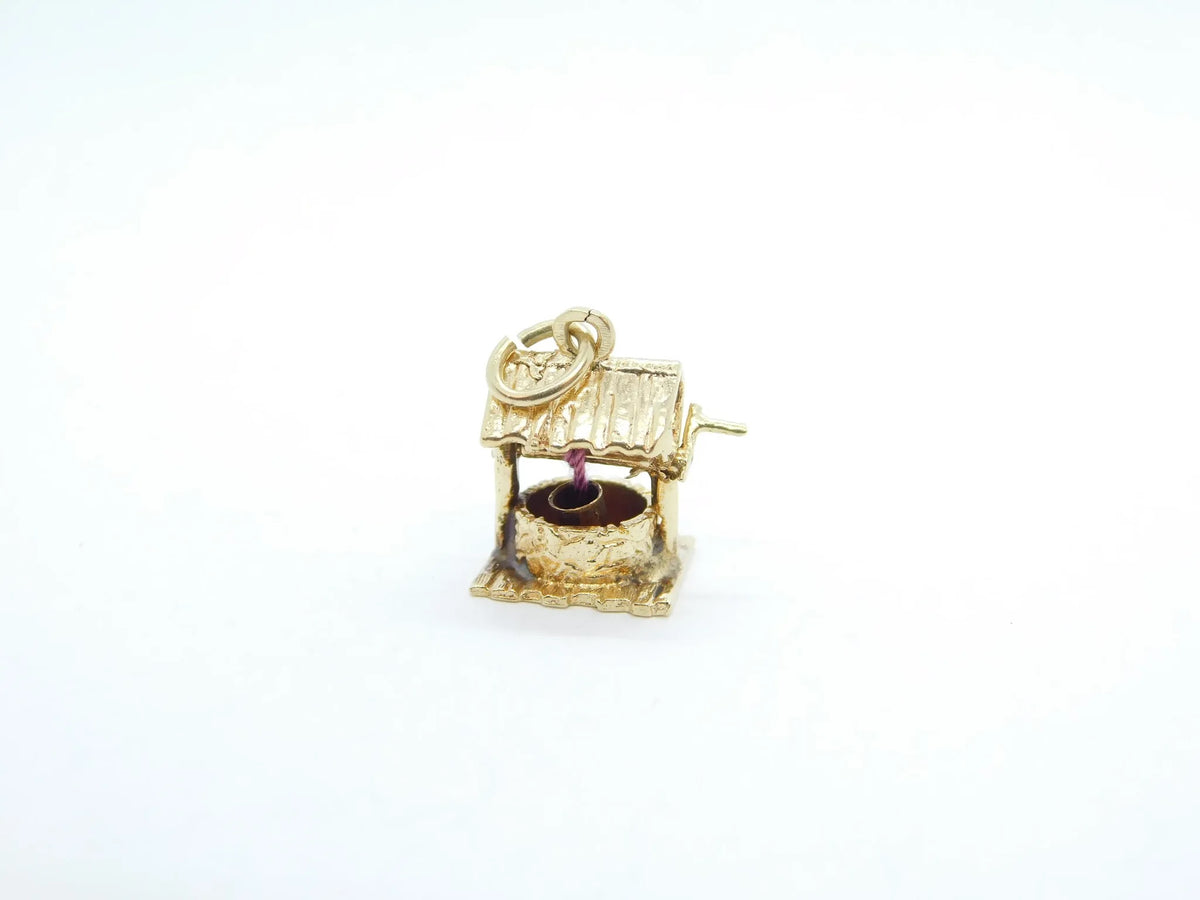 14kt Yellow Gold Moving Wishing Well Charm