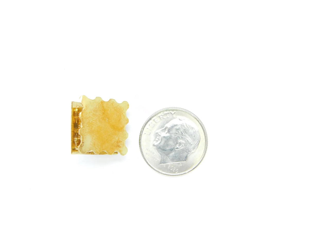 14kt Yellow Gold Opening House/ Cabin Charm with Sleeping Couple