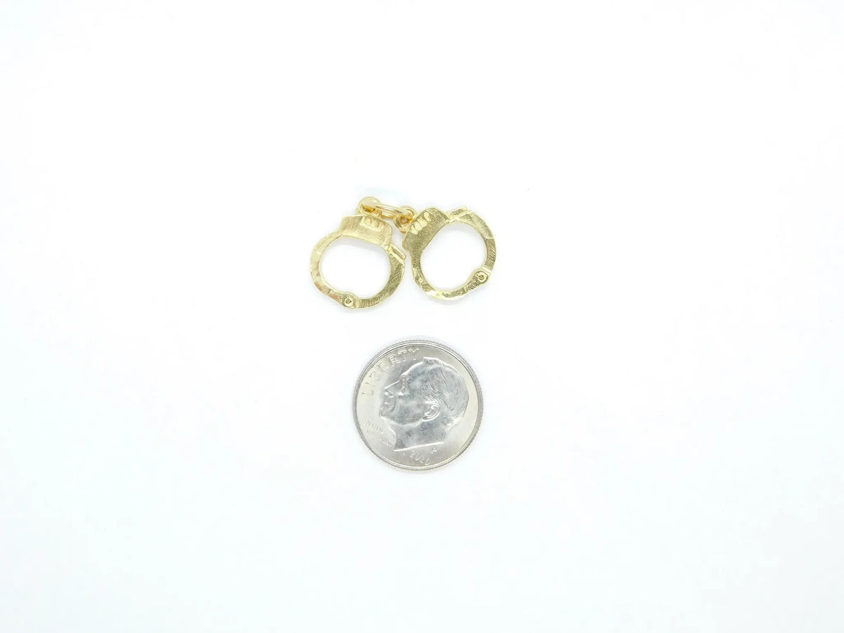 14kt Yellow Gold Handcuffs Charm