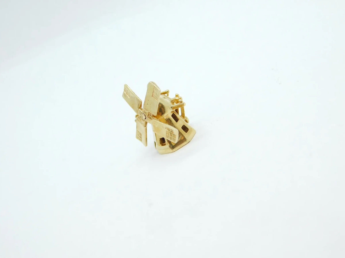 14kt Yellow Gold Moving Windmill Charm