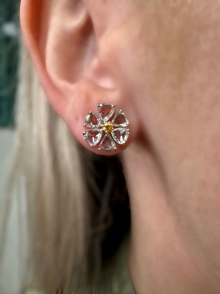 18KT Fancy Yellow & Pear Shape Rose Cut Diamond Daisy Flower Earrings