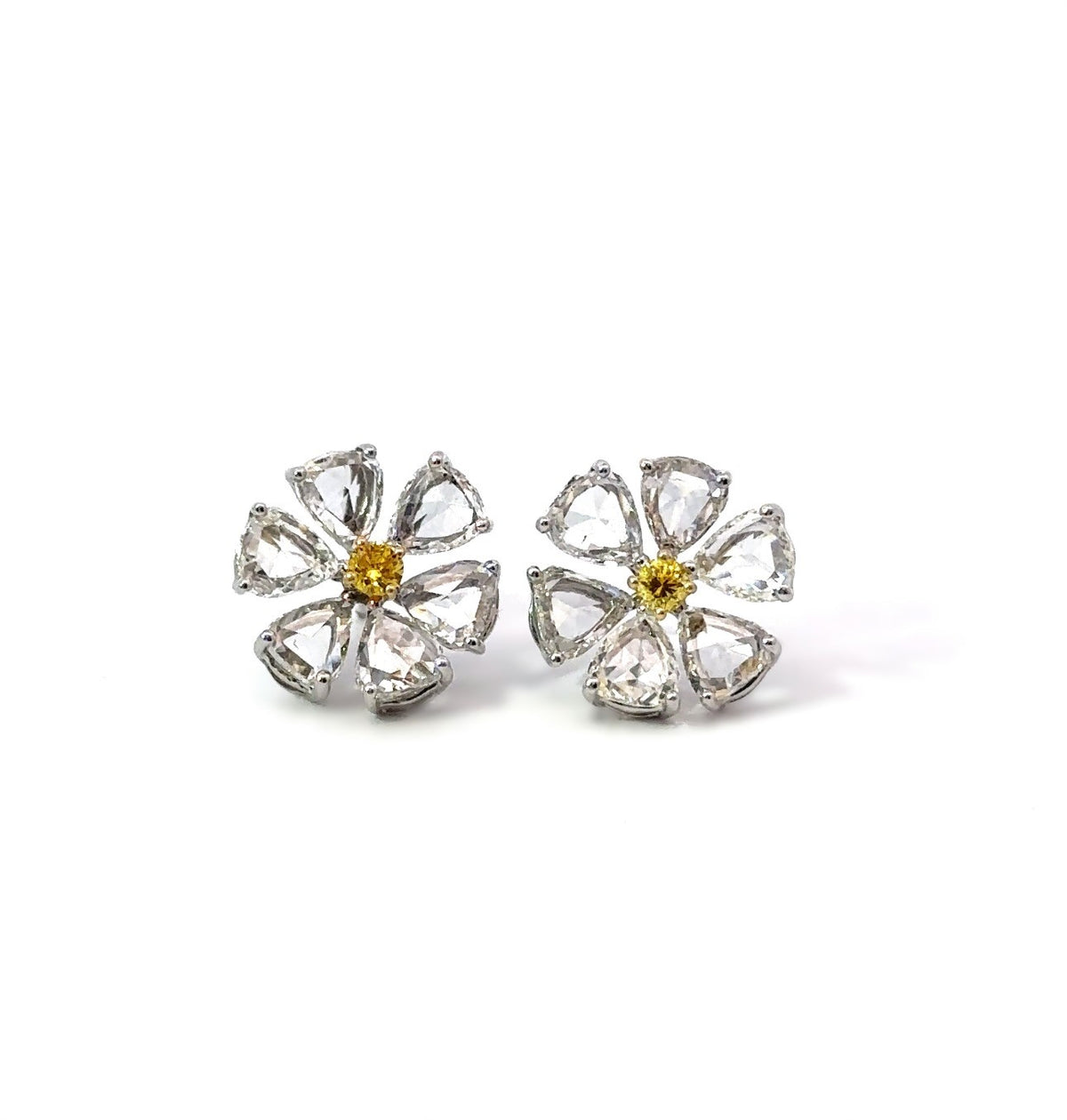 18KT Fancy Yellow & Pear Shape Rose Cut Diamond Daisy Flower Earrings