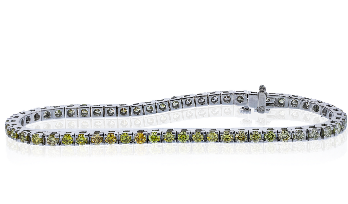 18KT WHITE GOLD 4.08CTW DIAMOND TENNIS BRACELET