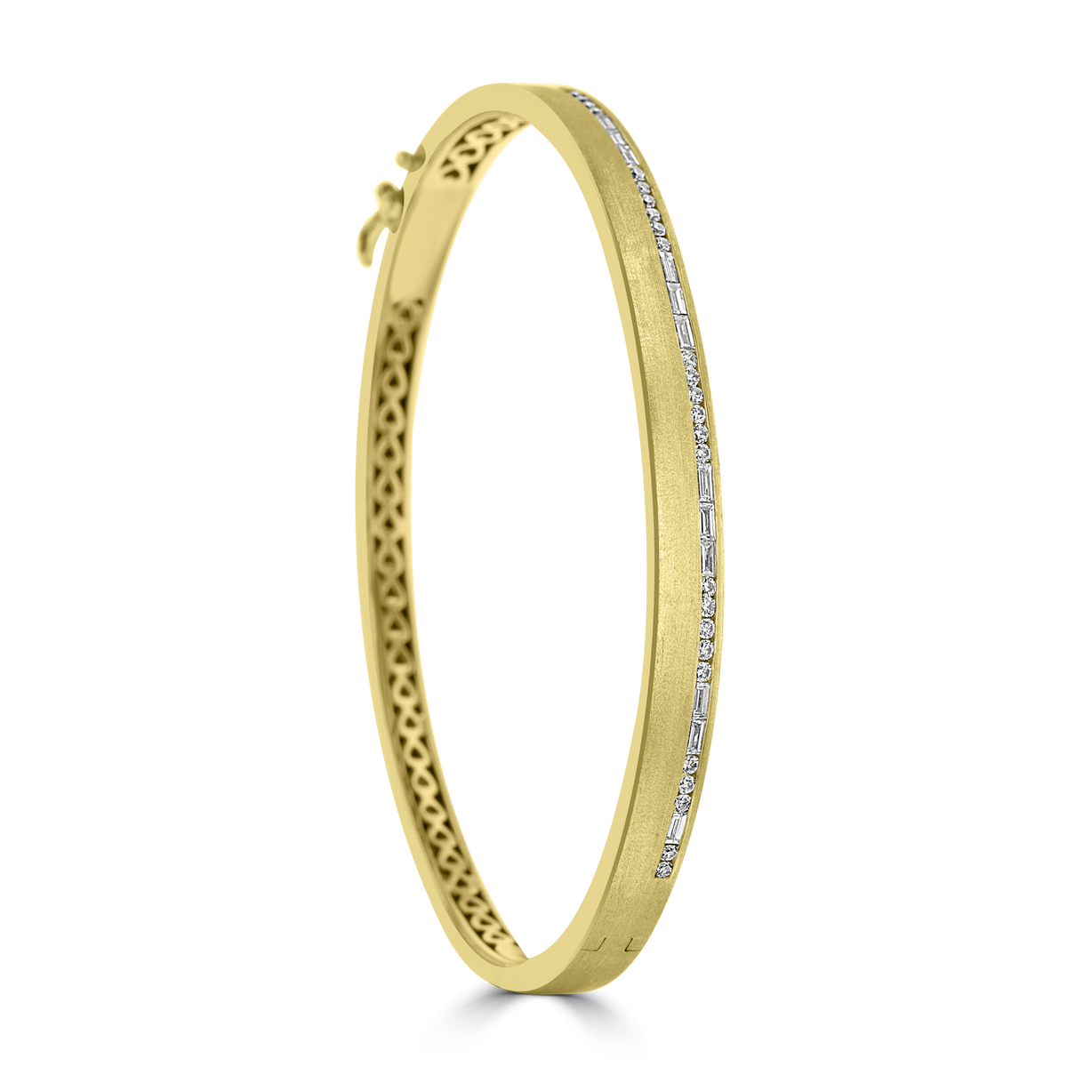 14KT YELLOW GOLD 0.62CTW DIAMOND SATIN BANGLE BRACELET