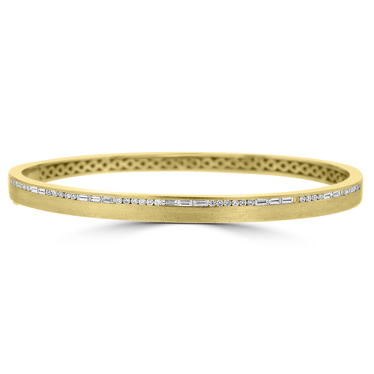 14KT YELLOW GOLD 0.62CTW DIAMOND SATIN BANGLE BRACELET
