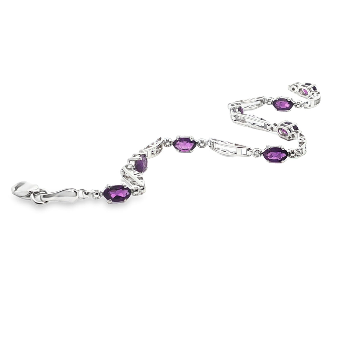 10kt White Gold 1.84 ctw Oval Amethyst and Diamond Accent Bracelet