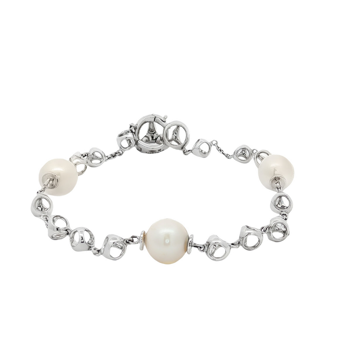 18kt White Gold Triadra Link Pearl Bracelet