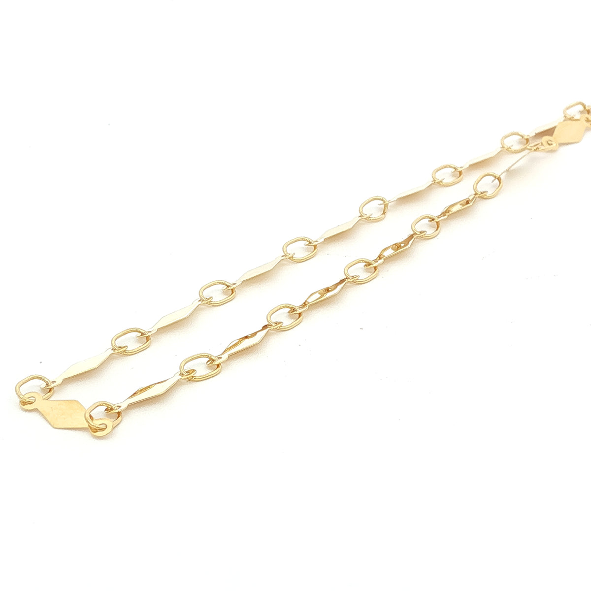 14kt Yellow Gold Diamond Shaped Mirror Link Chain 18 inch
