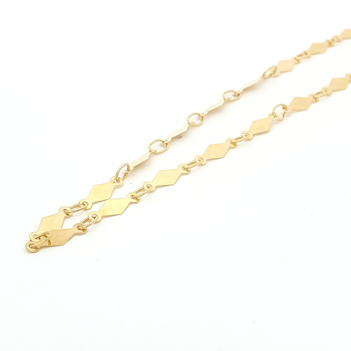 14kt Yellow Gold Diamond Shaped Mirror Link Chain 18 inch