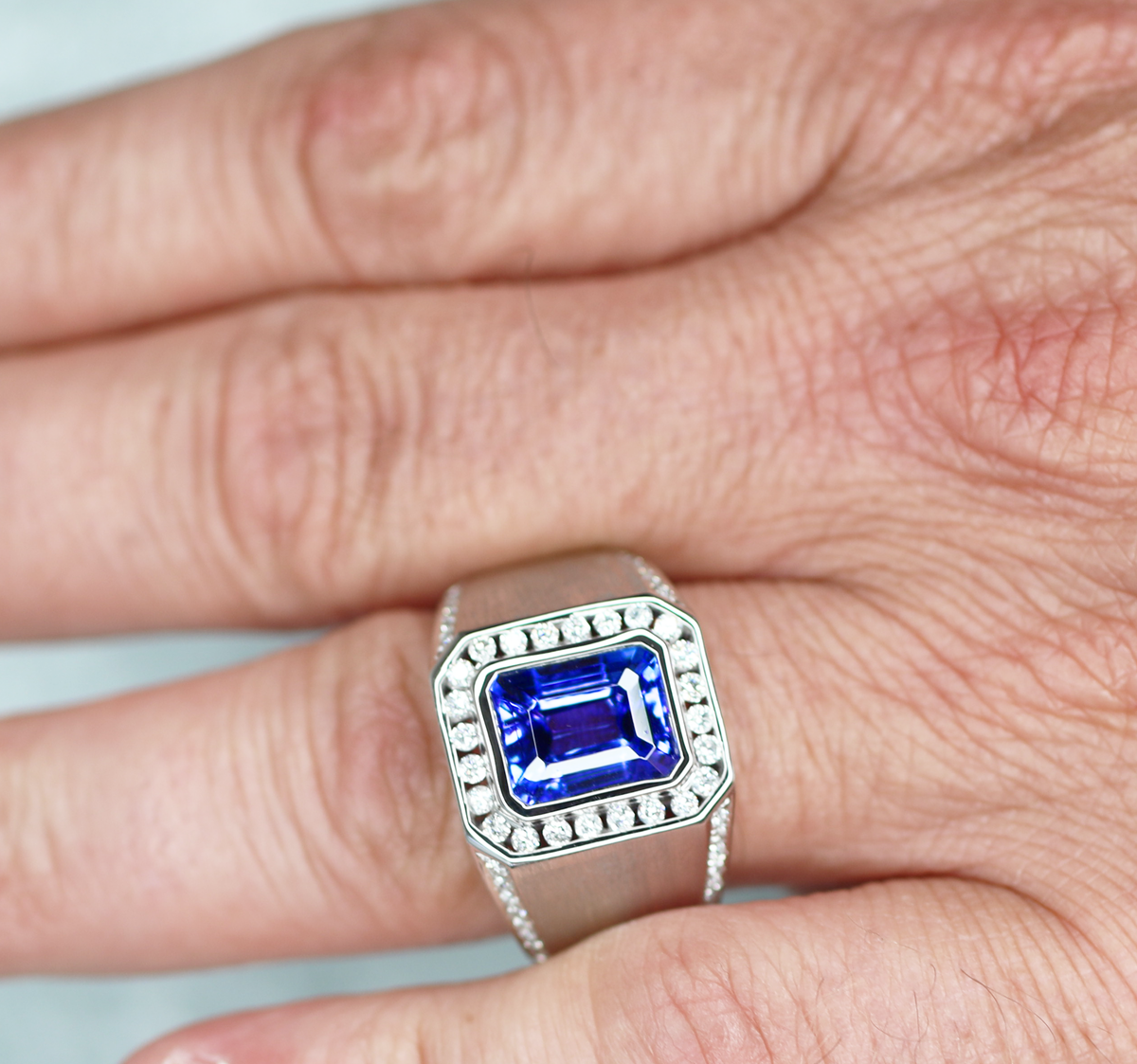 MEN'S 14KT WHITE GOLD 3.75CT TANZANITE & 0.57CTW DIAMOND HALO RING 8,8.5,9,9.5,10,10.5,11,11.5,12,12.5,13