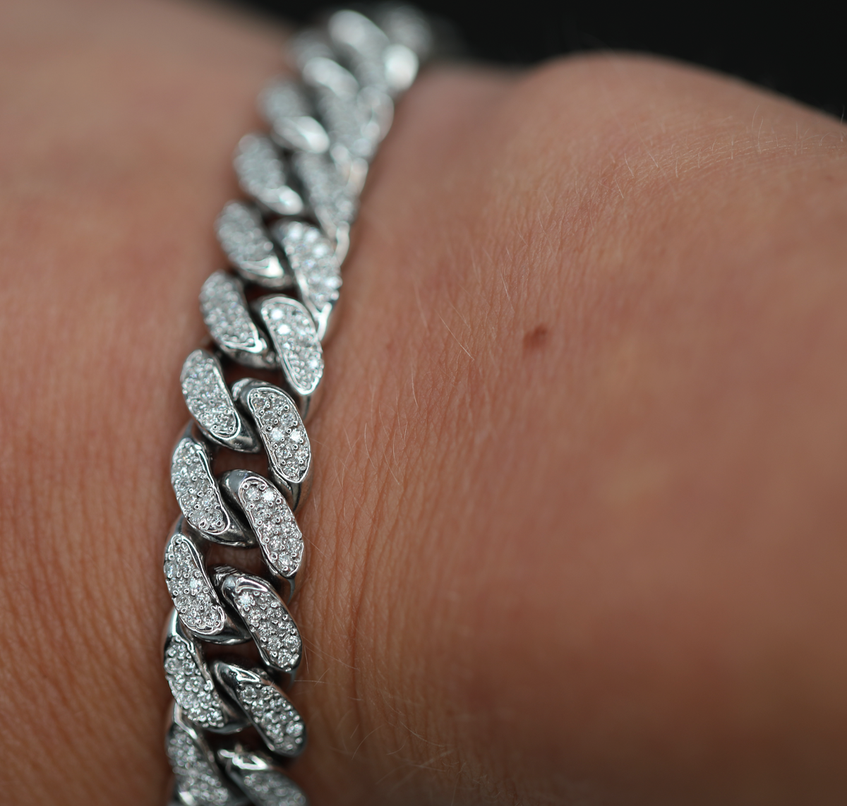 MEN'S 14KT WHITE GOLD 4.16CTW DIAMOND BRACELET