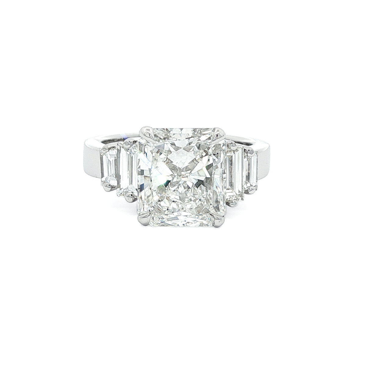 Juleve 18kt White Gold 4.06 ct Radiant Cut & Baguette Diamond Ring 5,5.5,6,6.5,7,7.5,8