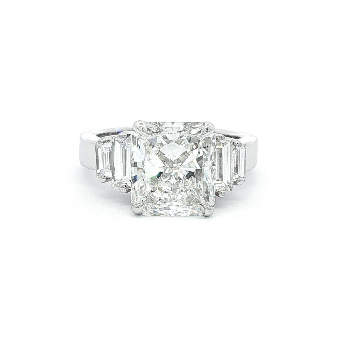 Juleve 18kt White Gold 4.06 ct Radiant Cut & Baguette Diamond Ring 5,5.5,6,6.5,7,7.5,8