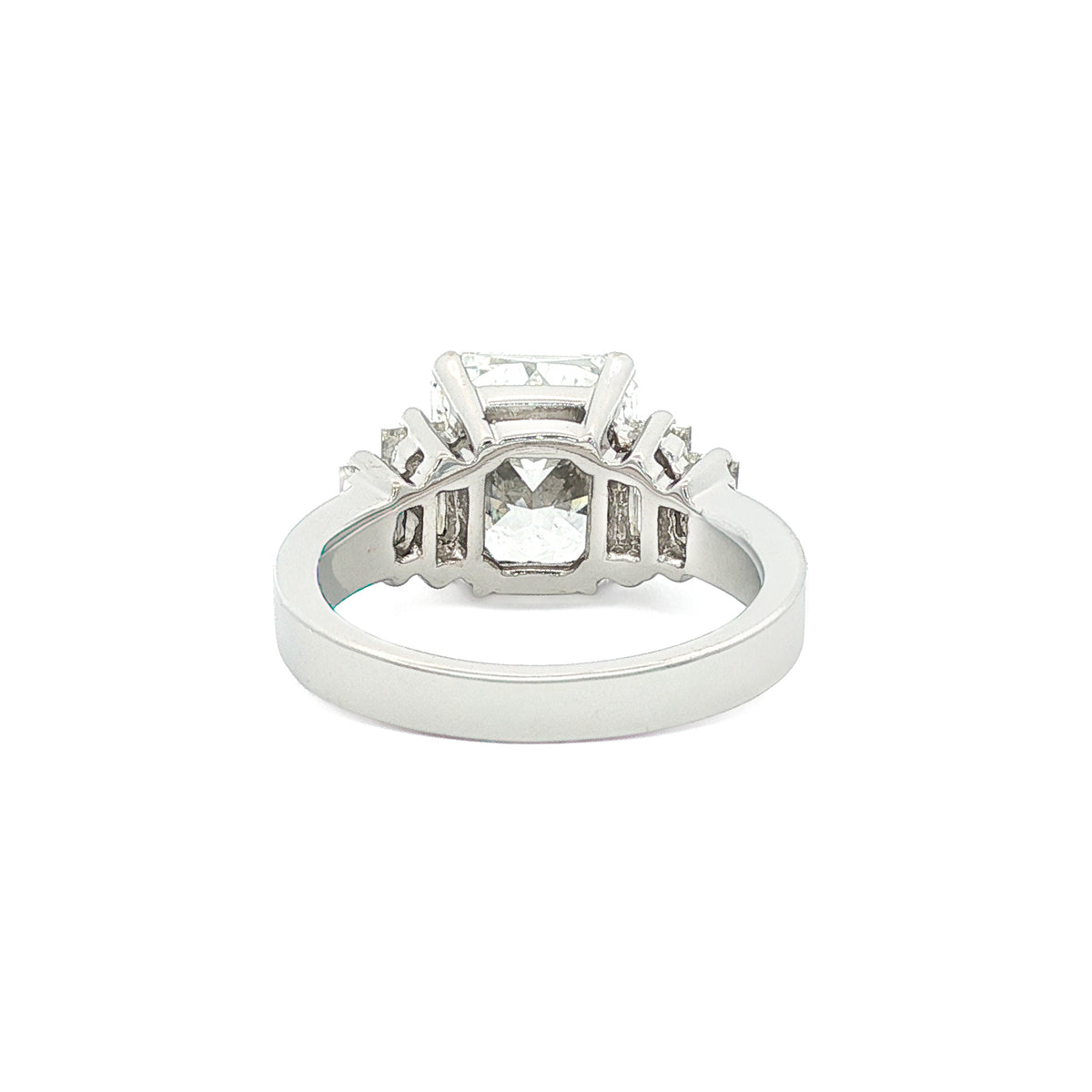 Juleve 18kt White Gold 4.06 ct Radiant Cut & Baguette Diamond Ring 5,5.5,6,6.5,7,7.5,8