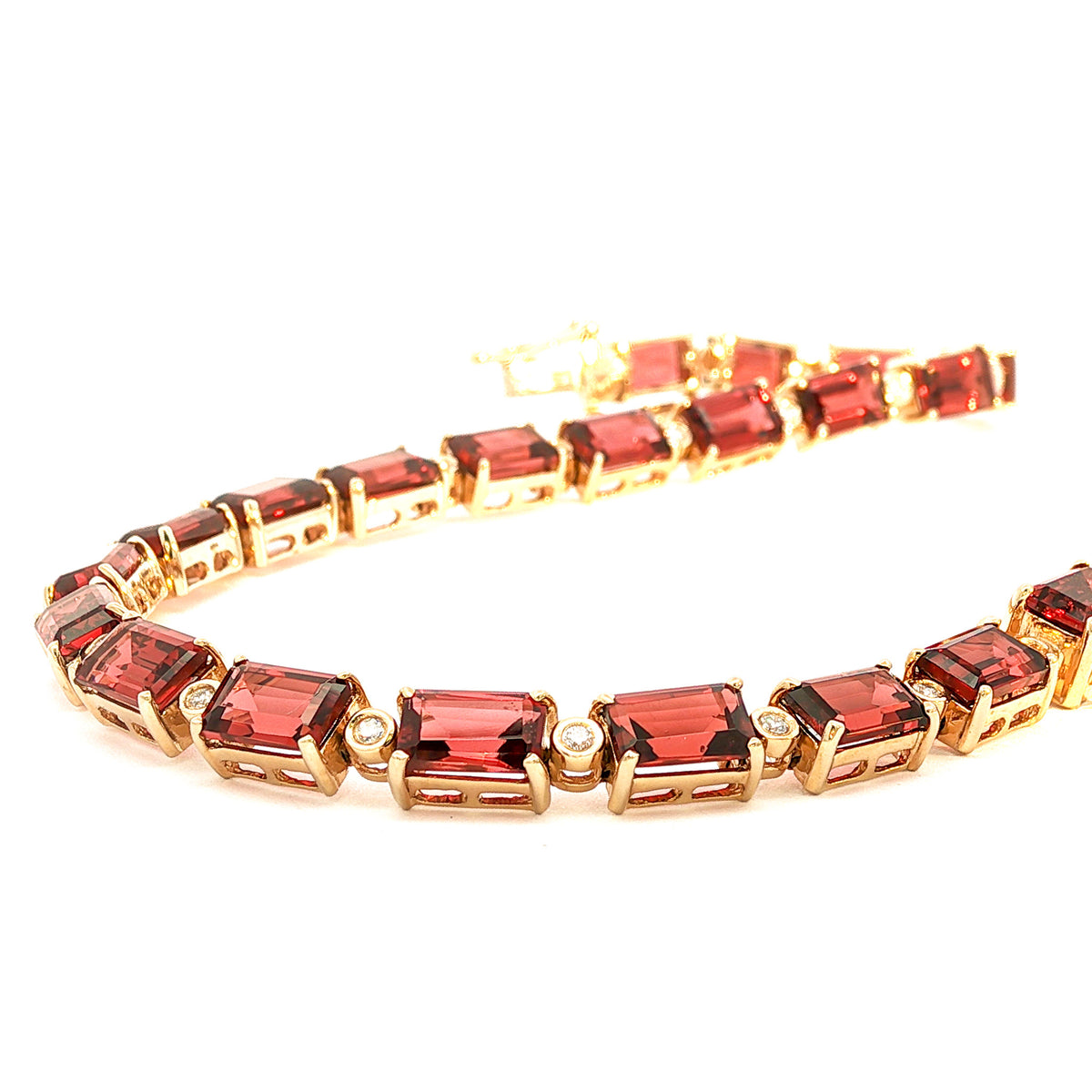 14kt Yellow Gold 16.00 ctw Emerald Cut Garnet and Diamond Bracelet - 7 Inch