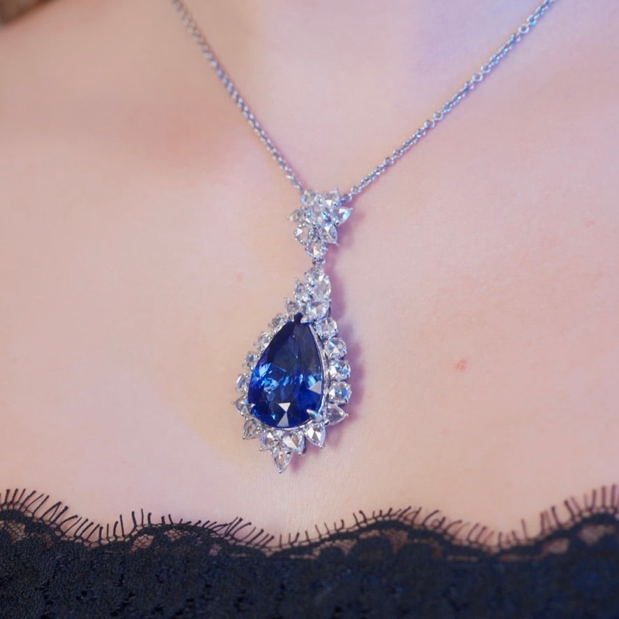 Juleve 18kt White Gold 32.32 ct Tanzanite & 8.85 ctw Diamond Halo Slide Necklace