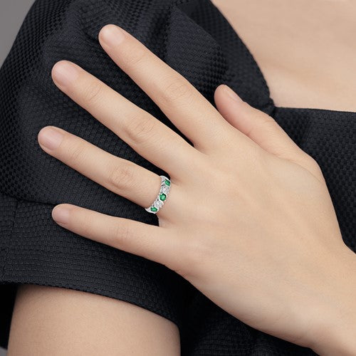 14KT WHITE GOLD DIAMOND WITH EMERALD BAND 4,4.5,5,5.5,6,6.5,7,7.5,8,8.5,9