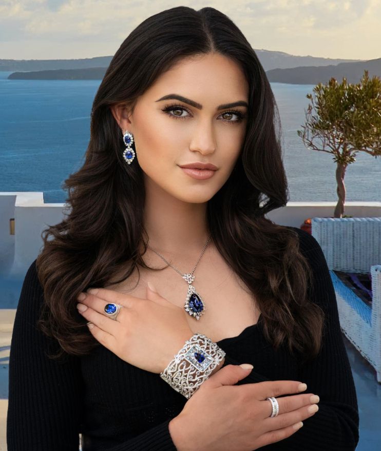 Juleve 18kt White Gold 32.32 ct Tanzanite & 8.85 ctw Diamond Halo Slide Necklace
